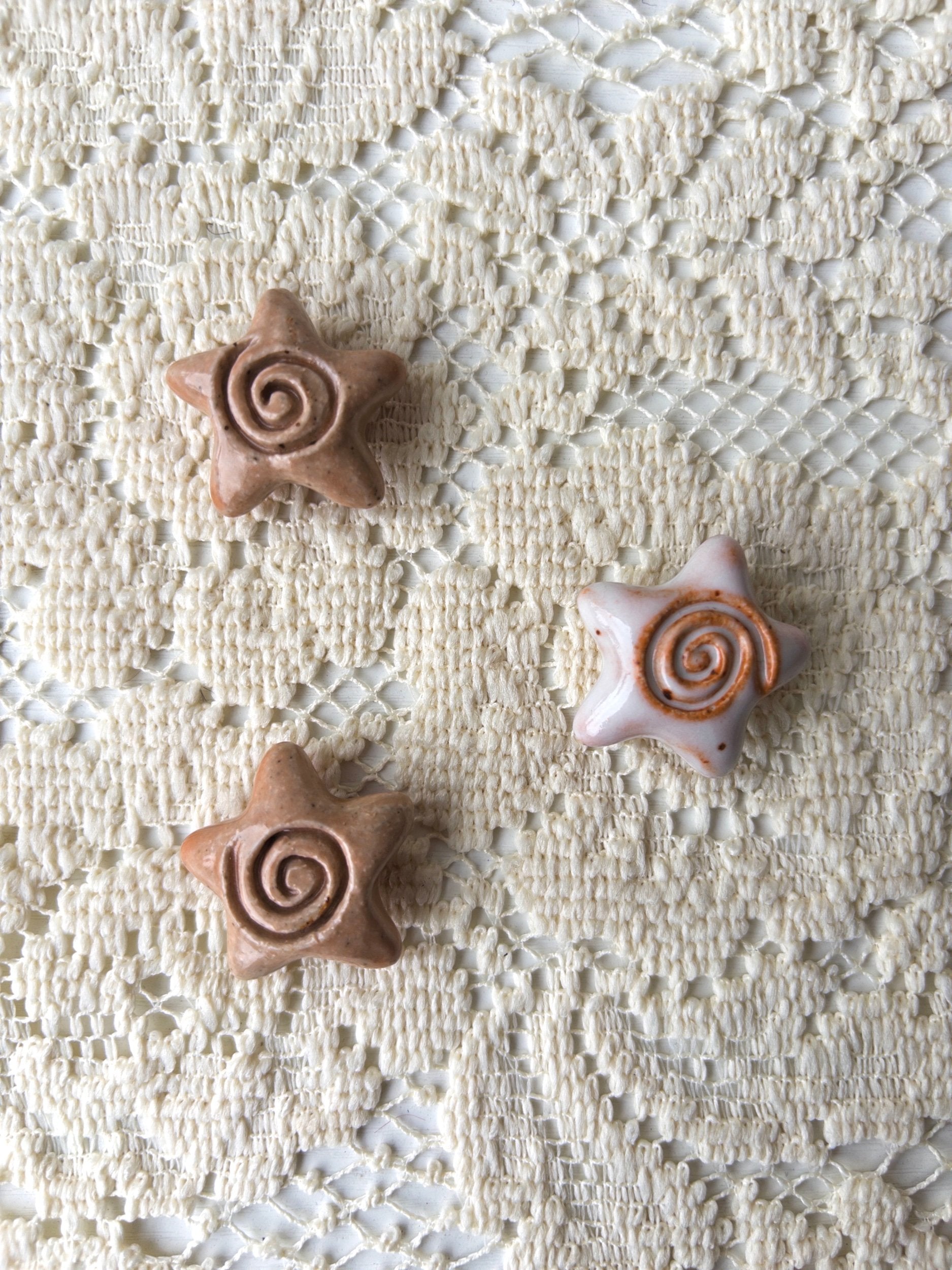 Swirl Star Magnet