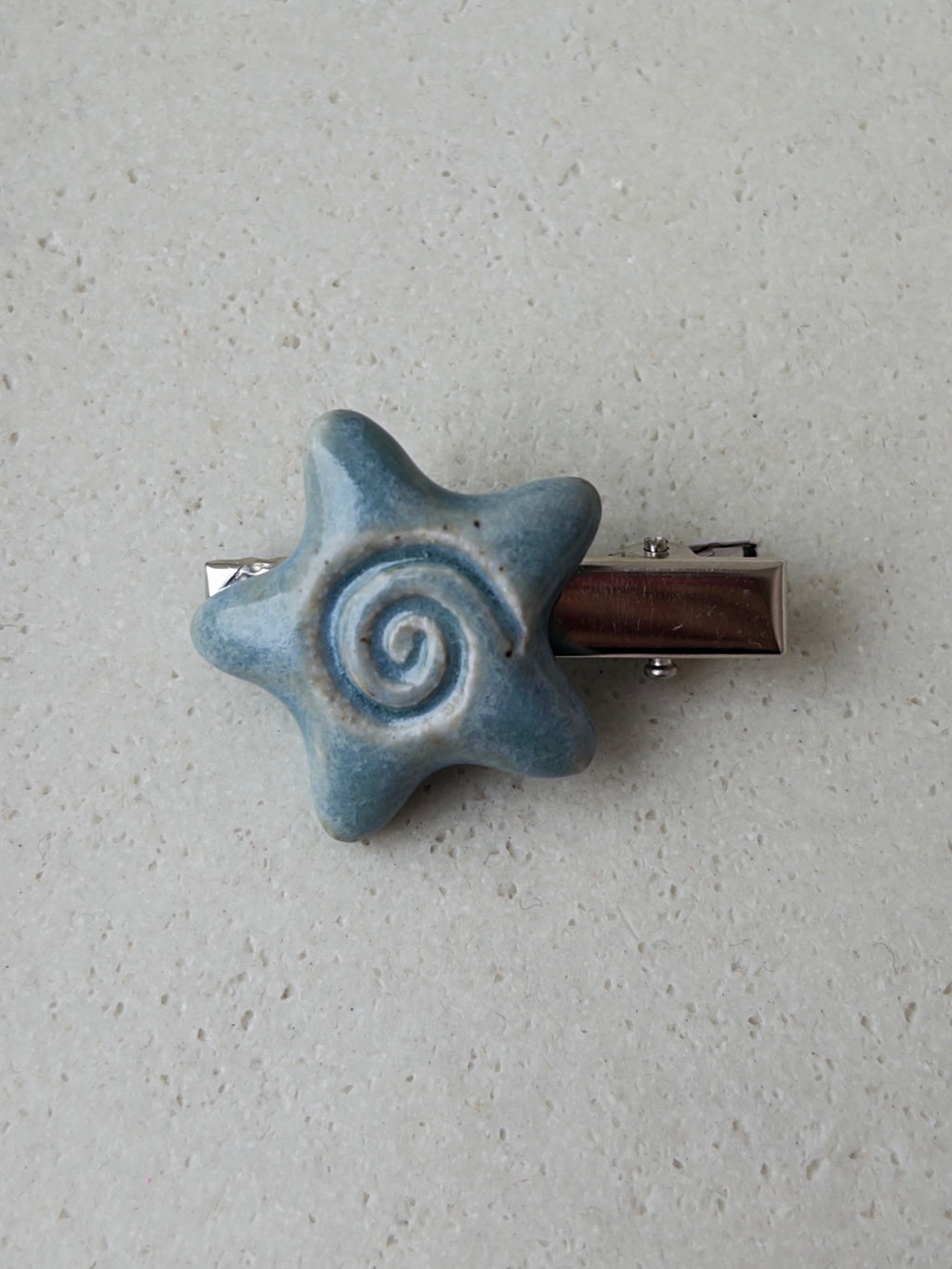 Swirl Star Clip